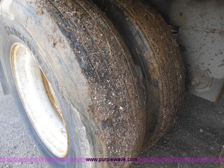 image for item H3177 2000 Great Dane dry van trailer