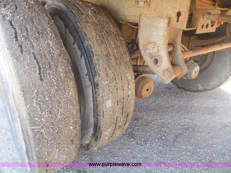 image for item H3179 1998 Great Dane dry van trailer