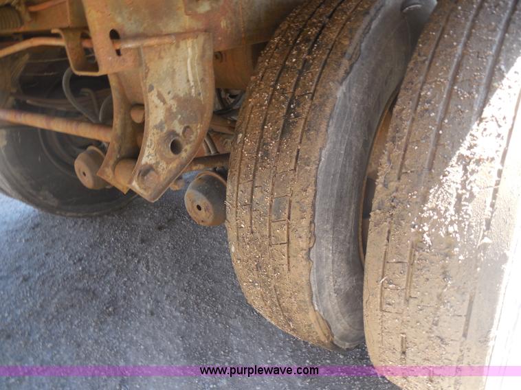 image for item H3179 1998 Great Dane dry van trailer