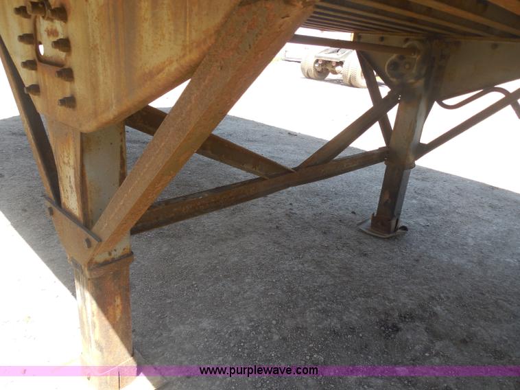 image for item H3179 1998 Great Dane dry van trailer