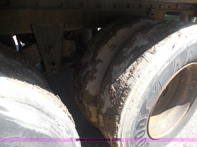 image for item H3180 1998 Great Dane dry van trailer