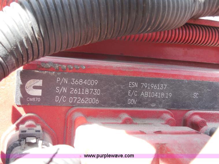 image for item H3234 2007 International 9400i semi truck