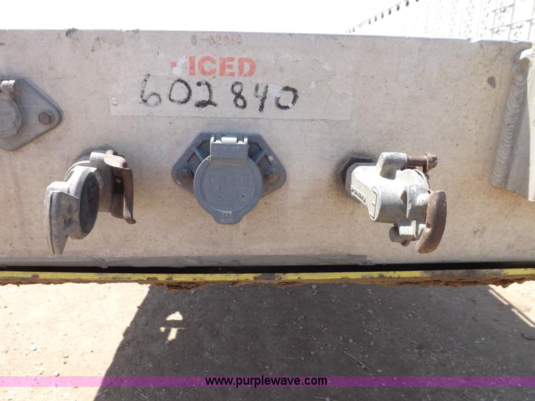 image for item H7021 1999 Wilson CF900 53' trailer