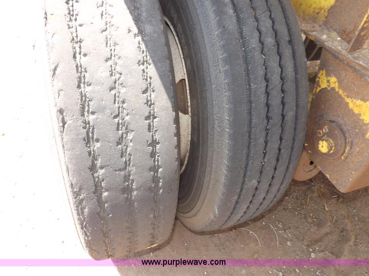 image for item H7021 1999 Wilson CF900 53' trailer