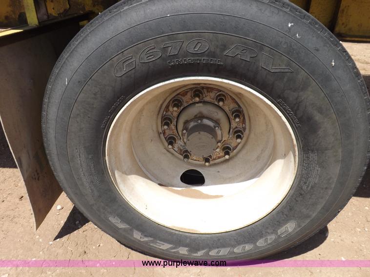 image for item H7021 1999 Wilson CF900 53' trailer