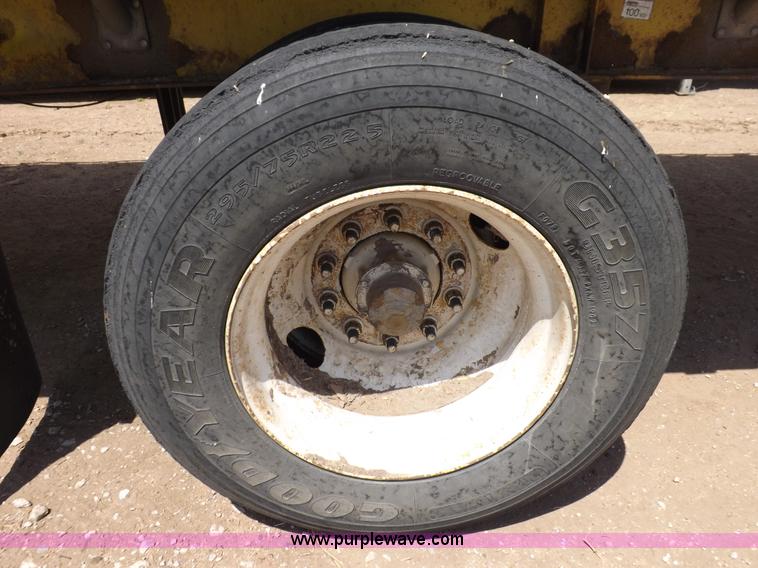 image for item H7021 1999 Wilson CF900 53' trailer