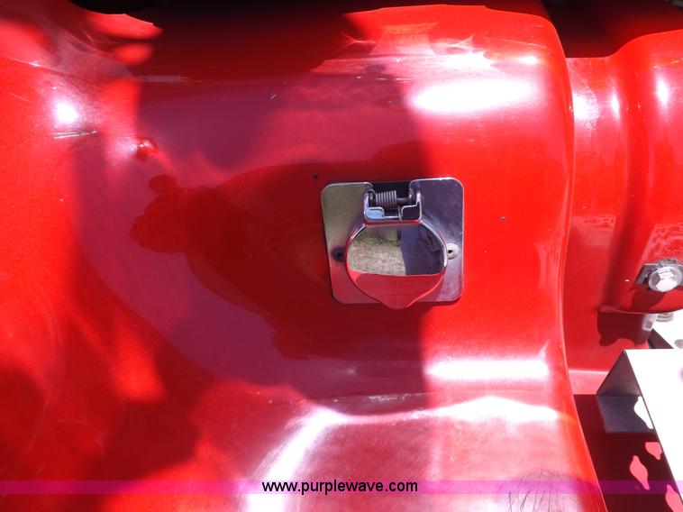 image for item H7076 2007 Peterbilt 386 semi truck