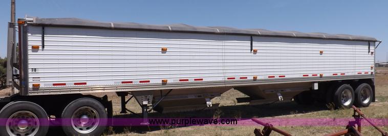 image for item H7077 2009 Timpte Super Hopper grain trailer