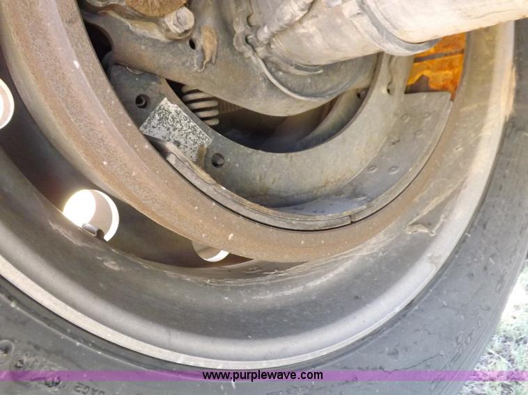 image for item H7077 2009 Timpte Super Hopper grain trailer