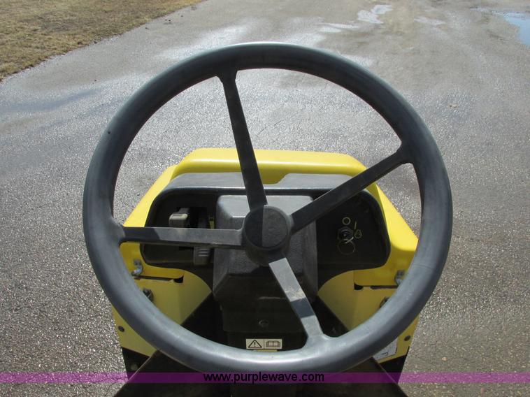 image for item A8520 1998 Wacker RD11A smooth drum roller