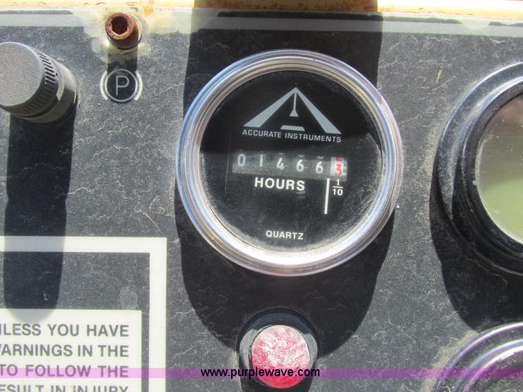 image for item A8521 1992 Caterpillar CB434 vibratory smooth drum roller