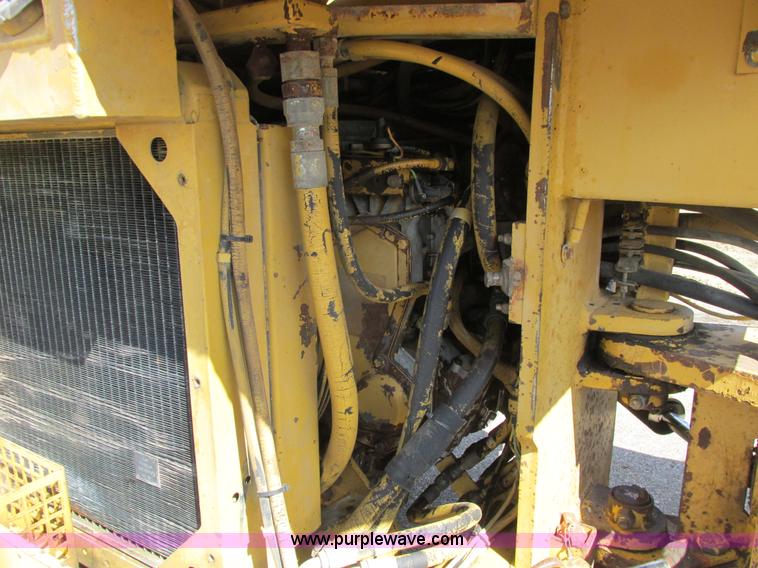 image for item A8521 1992 Caterpillar CB434 vibratory smooth drum roller