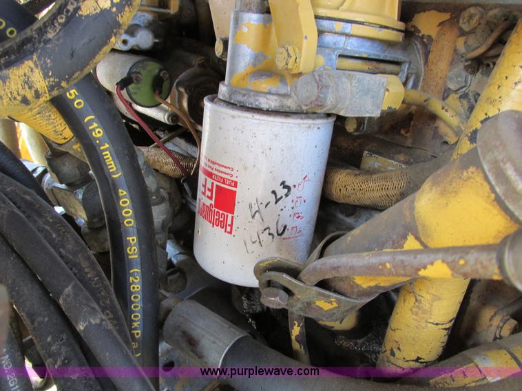 image for item A8521 1992 Caterpillar CB434 vibratory smooth drum roller