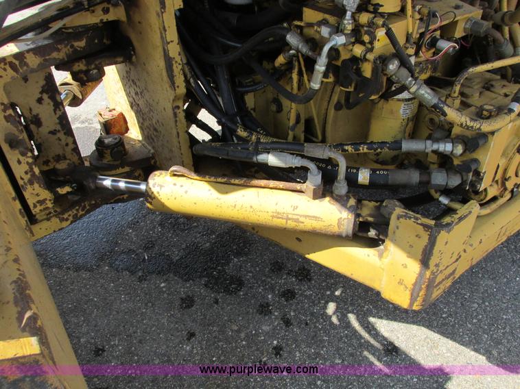 image for item A8521 1992 Caterpillar CB434 vibratory smooth drum roller