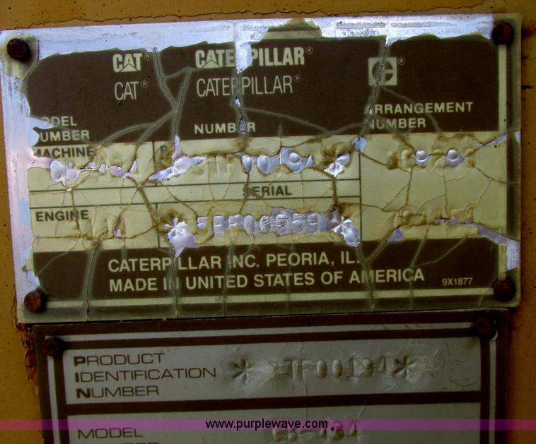 image for item A8521 1992 Caterpillar CB434 vibratory smooth drum roller