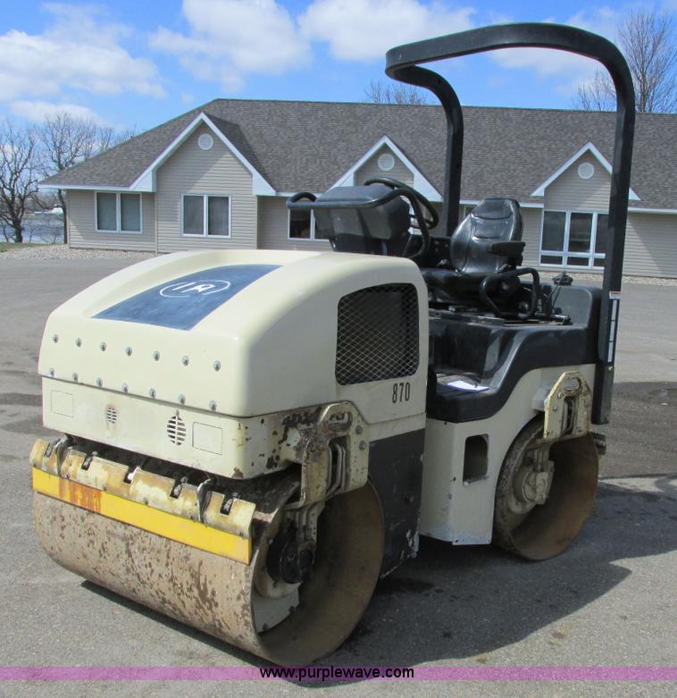 image for item A8522 2004 Ingersoll Rand DD24 vibratory roller