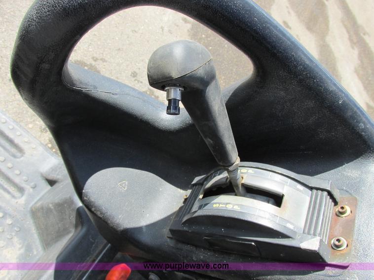 image for item A8522 2004 Ingersoll Rand DD24 vibratory roller