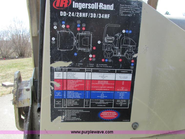 image for item A8522 2004 Ingersoll Rand DD24 vibratory roller