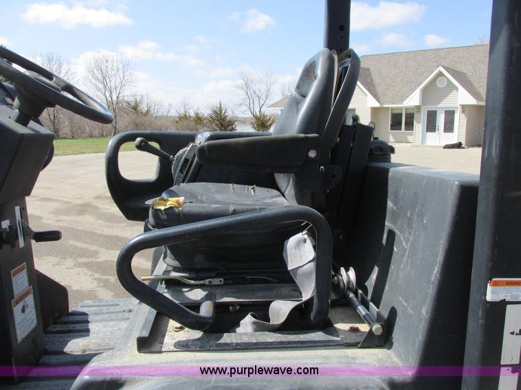 image for item A8523 2001 Ingersoll Rand DD24 vibratory roller