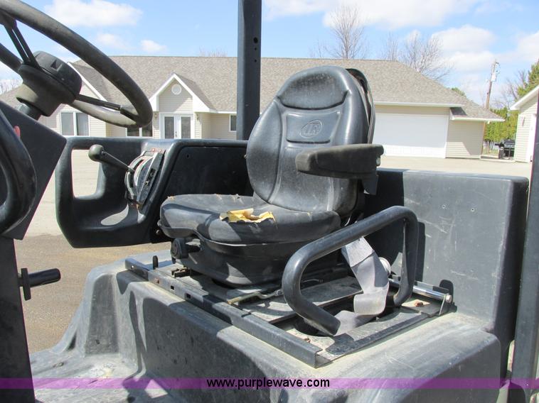 image for item A8523 2001 Ingersoll Rand DD24 vibratory roller