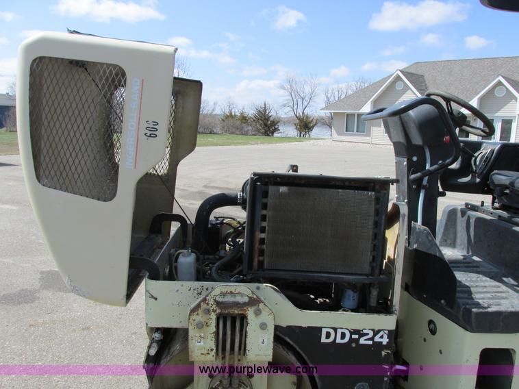 image for item A8523 2001 Ingersoll Rand DD24 vibratory roller