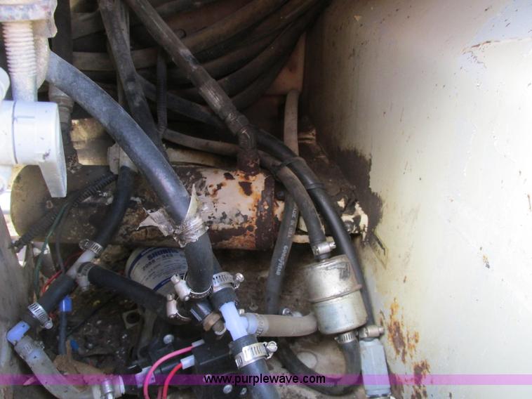 image for item A8523 2001 Ingersoll Rand DD24 vibratory roller