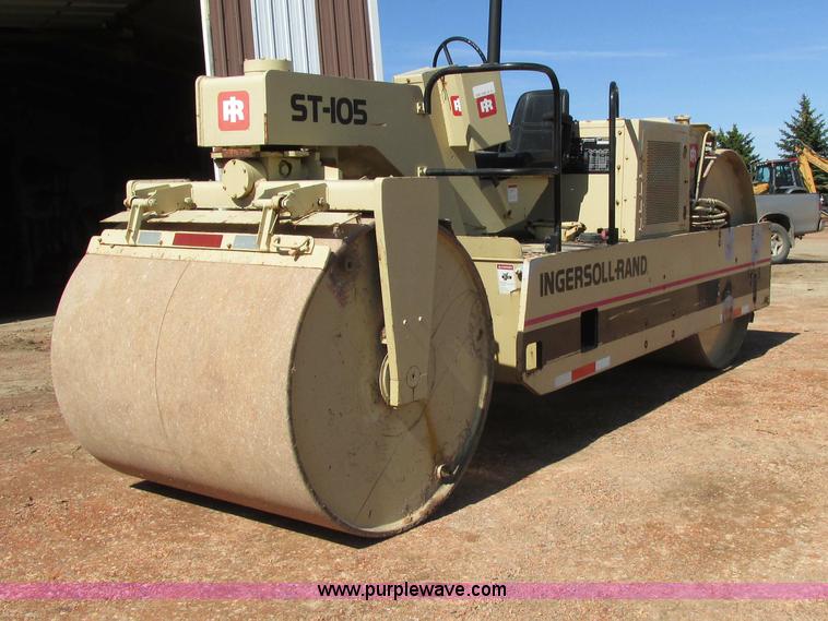 image for item A8525 1991 Ingersoll Rand ST105 static compactor