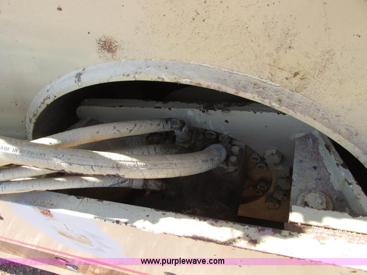 image for item A8525 1991 Ingersoll Rand ST105 static compactor