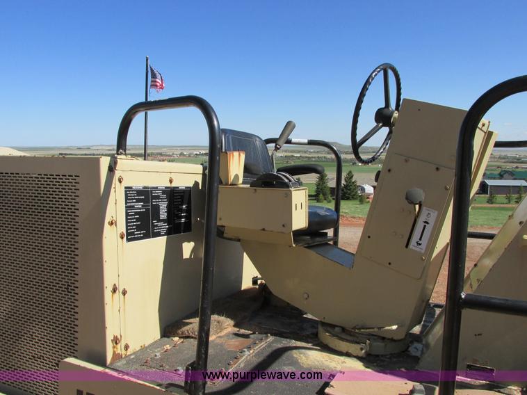 image for item A8525 1991 Ingersoll Rand ST105 static compactor