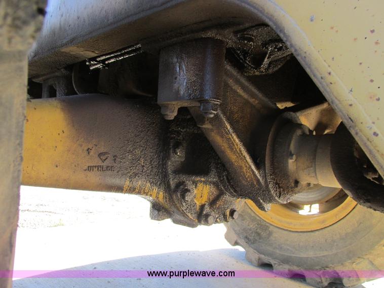 image for item A8528 1985 Caterpillar 926 Payloader wheel loader