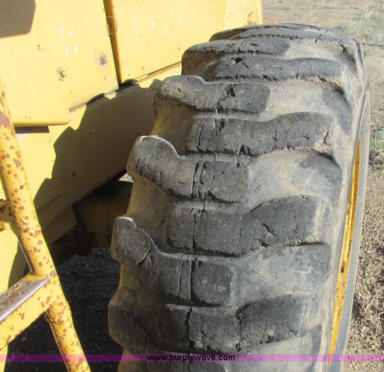 image for item A8528 1985 Caterpillar 926 Payloader wheel loader