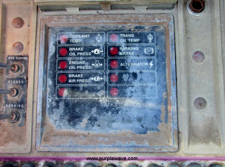 image for item A8528 1985 Caterpillar 926 Payloader wheel loader