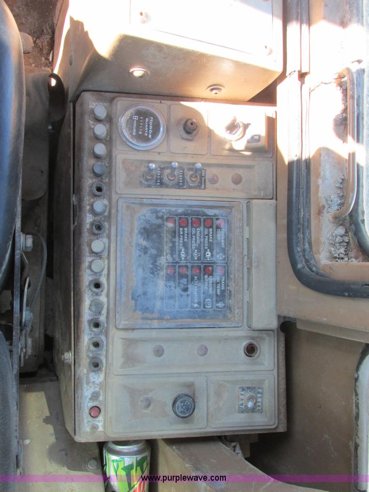 image for item A8528 1985 Caterpillar 926 Payloader wheel loader