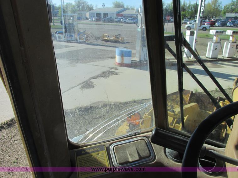 image for item A8528 1985 Caterpillar 926 Payloader wheel loader