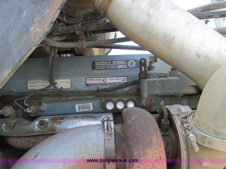 image for item A8531 1996 Freightliner FLD120 semi truck