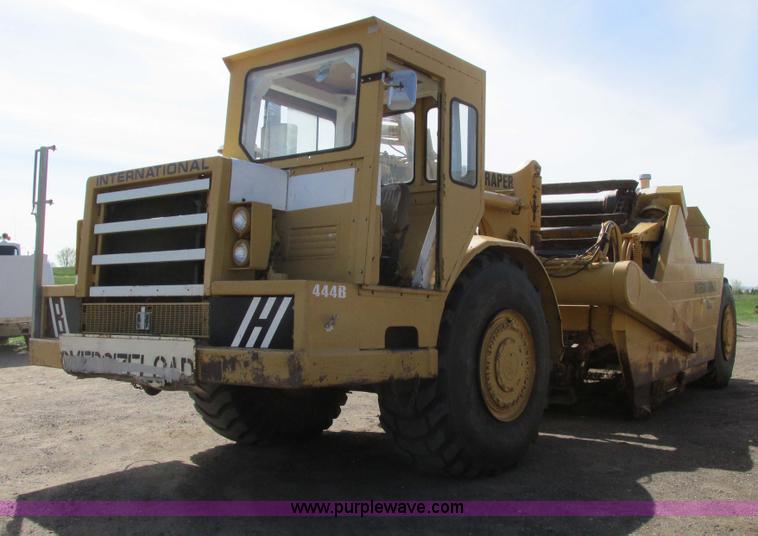 image for item A8532 International 444B elevating scraper