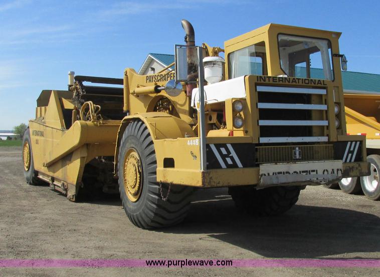 image for item A8532 International 444B elevating scraper
