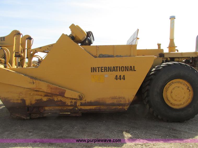 image for item A8532 International 444B elevating scraper