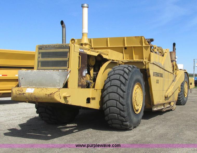 image for item A8532 International 444B elevating scraper