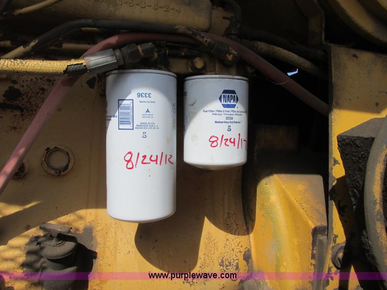 image for item A8532 International 444B elevating scraper