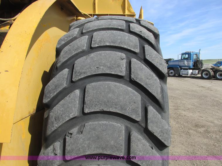 image for item A8532 International 444B elevating scraper