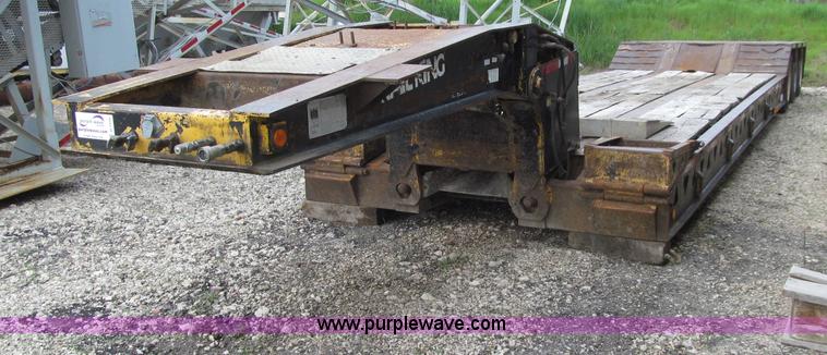 image for item D7370 1991 Trail King TK100HDG-493 triple axle lowboy trailer