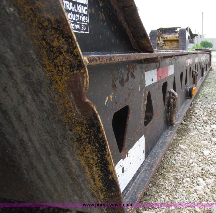 image for item D7370 1991 Trail King TK100HDG-493 triple axle lowboy trailer