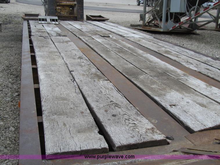 image for item D7370 1991 Trail King TK100HDG-493 triple axle lowboy trailer