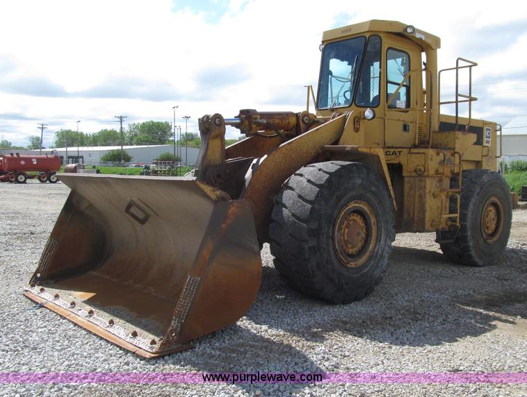 image for item D7371 1981 Caterpillar 966D wheel loader
