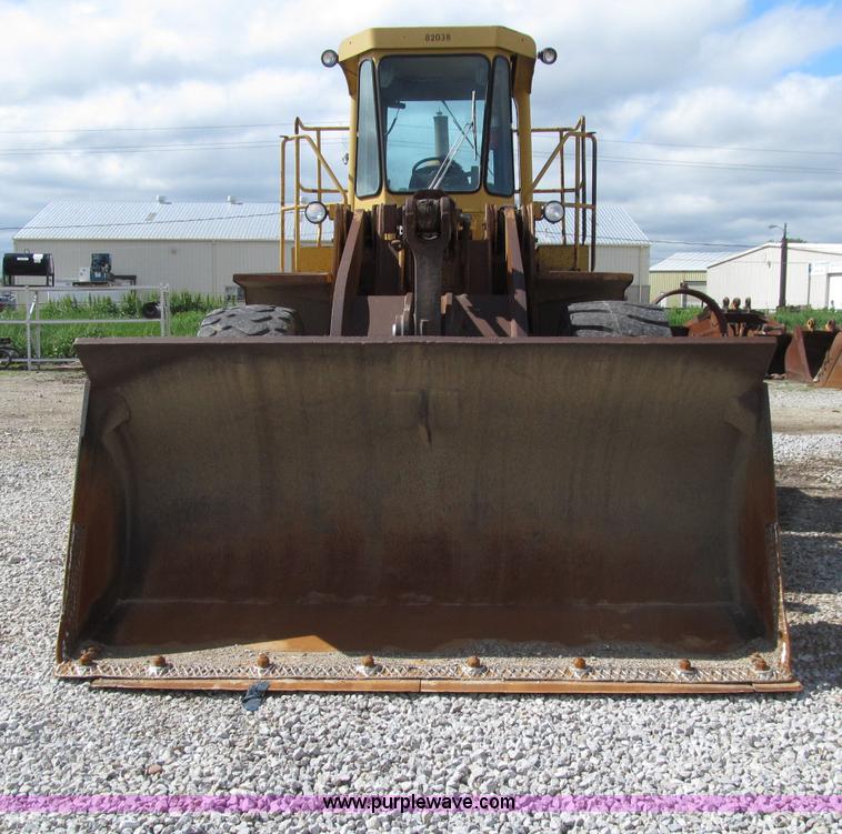 image for item D7371 1981 Caterpillar 966D wheel loader