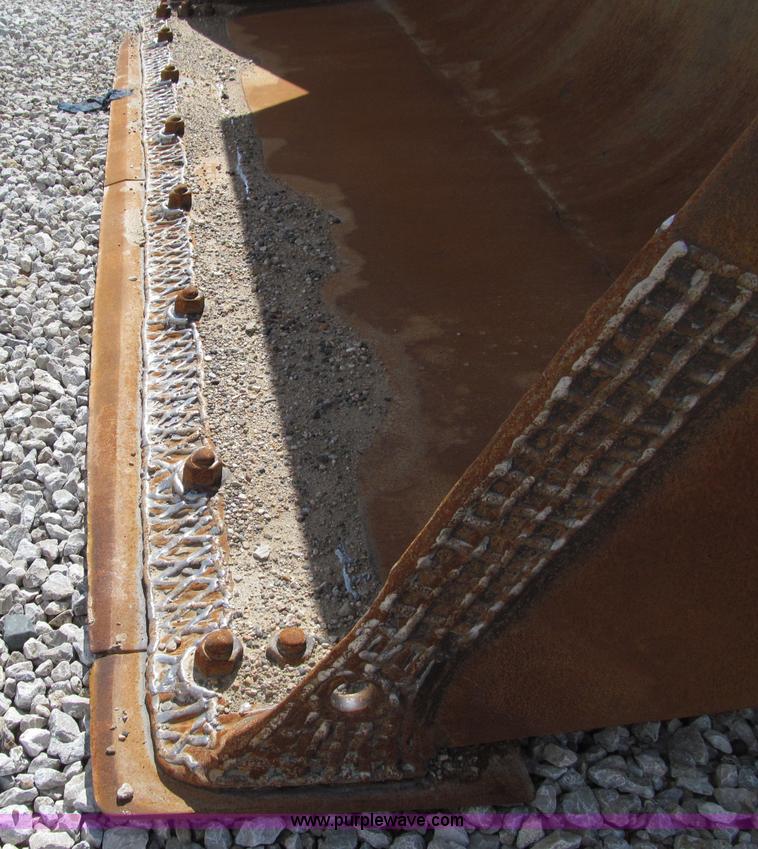 image for item D7371 1981 Caterpillar 966D wheel loader