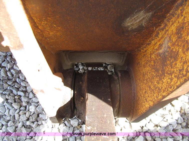 image for item D7371 1981 Caterpillar 966D wheel loader