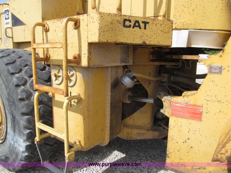 image for item D7371 1981 Caterpillar 966D wheel loader