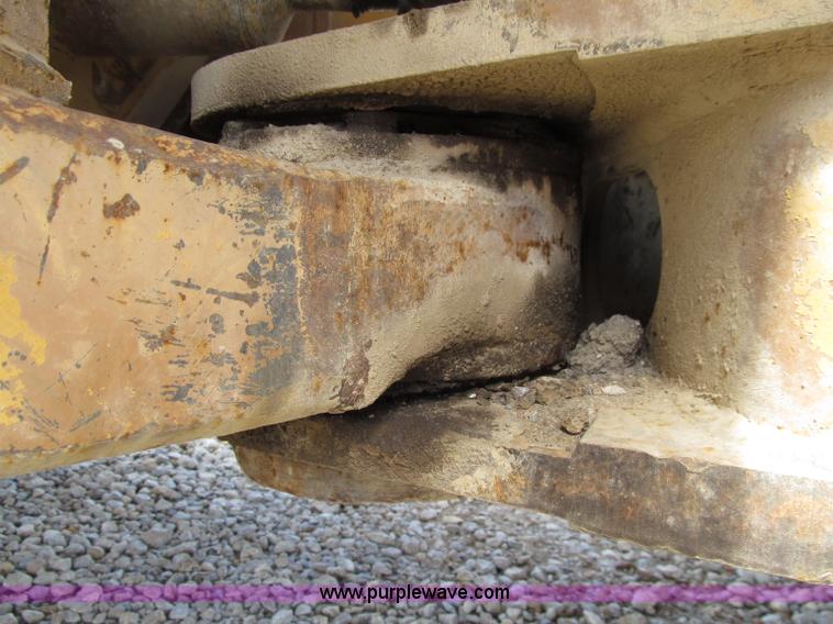 image for item D7371 1981 Caterpillar 966D wheel loader